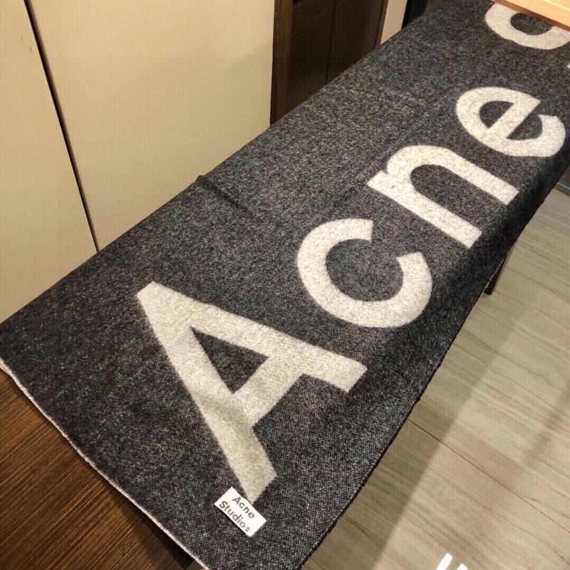 Acne Scarf